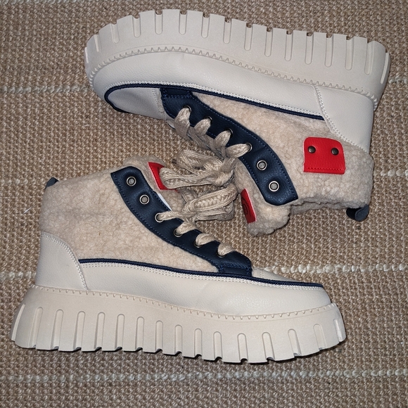 Fleece Lined High-Top Lug Sole Sneakers Boots 43 main image 5